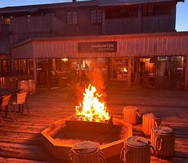 Herøy Hotel | Havkanten Gjestehus