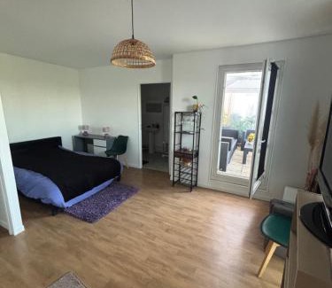Montigny-le-Bretonneux Apartment | Havre de paix