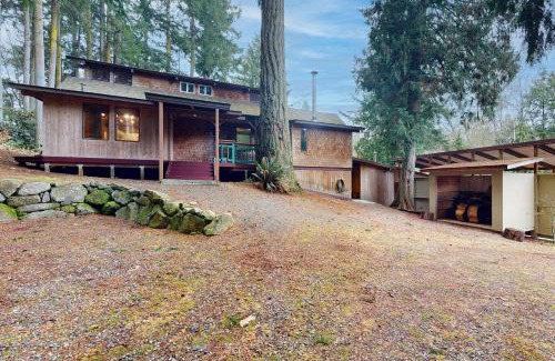 Hansville House | Hawk's Hole
