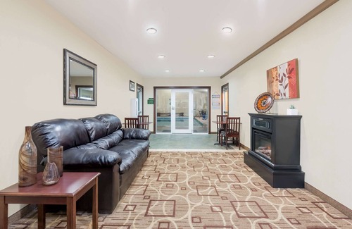Seville Hotel | Hawthorn Extended Stay by Wyndham Seville