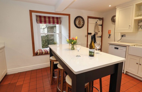 Fremington House | HAZEL BROW HOUSE, pet friendly, character holiday cottage in Richmond
