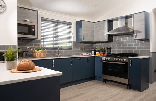 Lifton House | Hazel Lodge, 27 Roadford Lake Lodges