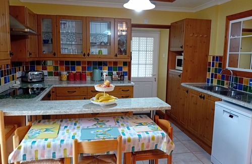 Campbeltown Cottage | HAZEL'S COTTAGE, pet friendly, with open fire in Campbeltown