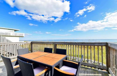 Cherry Grove Beach House | HAZELS CHILD II Beach House DIRECT OCEANFRONT Ocean and Pier Views