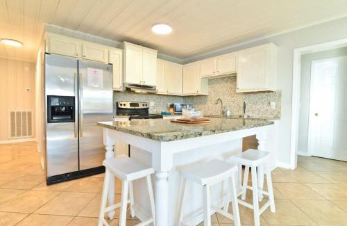 Cherry Grove Beach House | HAZELS CHILD II Beach House DIRECT OCEANFRONT Ocean and Pier Views