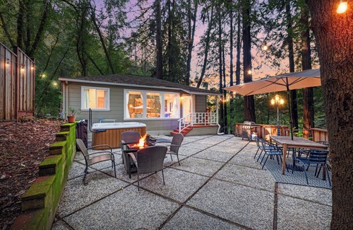 Hacienda House | Hazels Hideaway: Hot Tub | Redwoods | Bonus Room!