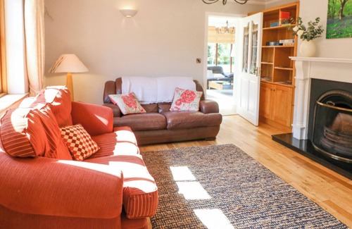 Leap House | HAZELWOOD, family friendly, with open fire in Leap, County Cork