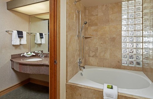San Simeon House | Hearst to Coast | Oceanfront King Room at Cavalier with Scenic Walks & Pool