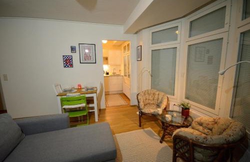 Punavuori Apartment | Heart of Helsinki Center Family Friendly Studio
