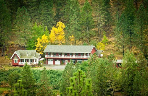 Kamiah Hotel | Hearthstone Elegant Lodge