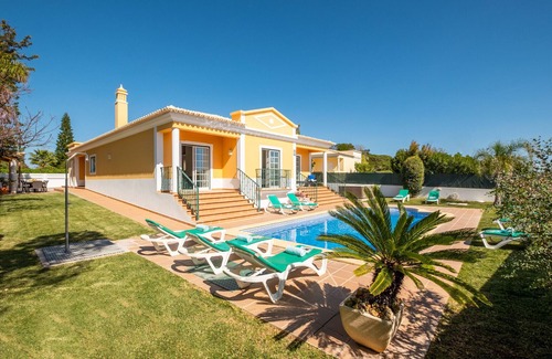Olhos D'Agua Villa | Heatable Pool, Jacuzzi & BBQ – Albufeira