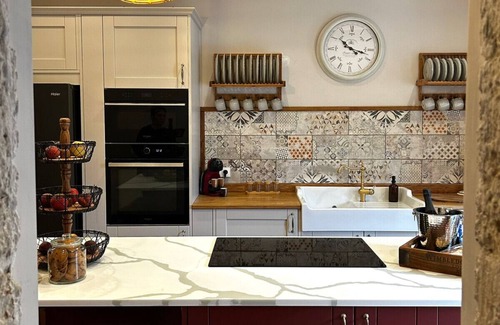 Saint-Andre-et-Appelles House | Heated pool, family friendly, stylish, convenient