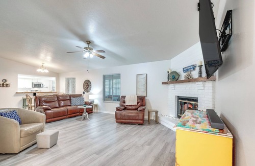 Spring Hill Cottage | Heated Pool & 4-in-1 Grill: Spring Hill Haven!