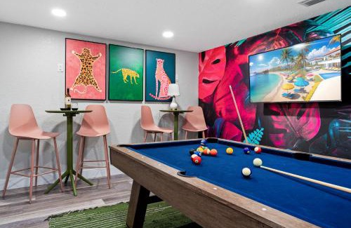 Clearwater House | Heated Pool BBQ Fire Pit Mini Golf Outdoor Bowling
