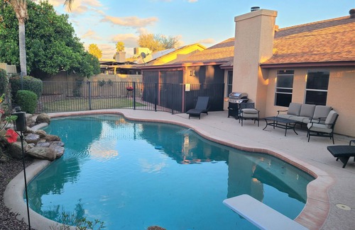 Paradise Valley Village House | Heated Pool | BBQ | Super Bowl | Waste Management | Golf | Shows | Kierland