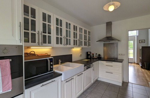 Ardentes Cottage | Heated Pool, Canoeing, Fishing, near Châteauroux and George Sand's House