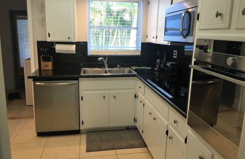 Imperial Point House | Heated pool , tiki hut , sunny family fun!