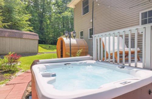 Stroudsburg House | Heated Private Pool Hot Tub Game Room Sauna