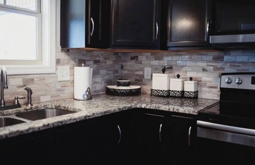 Clarksville House | HeavenScent Relaxation Home + Fire pit Area