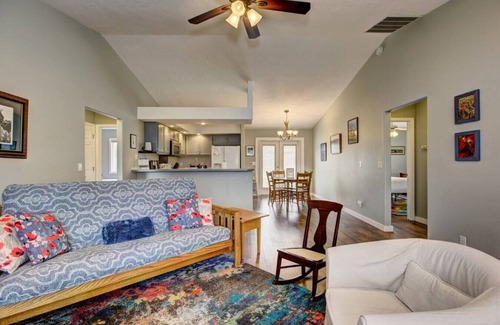 Star House | Hello Dolly! Star, ID near river and wineries!