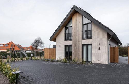 Zoutelande Villa | Hello Zeeland - Huisje aan de Duinen