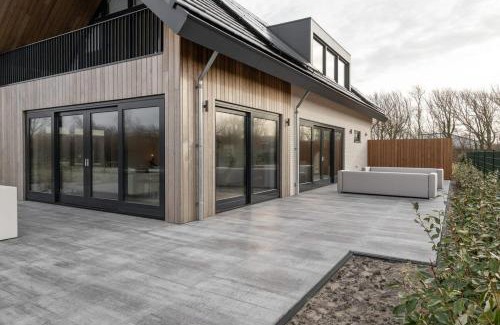 Zoutelande Villa | Hello Zeeland - Huisje aan de Duinen