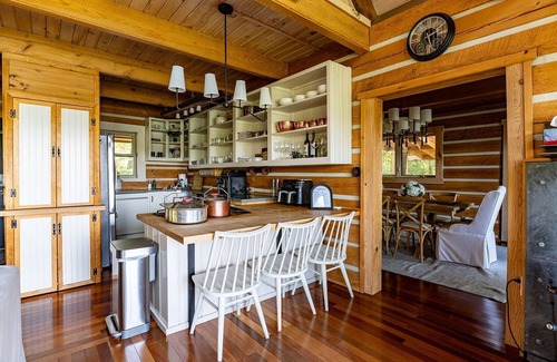 Seguin Cottage | Hemlock Hideaway Waterfront, Games Room, Hot Tub