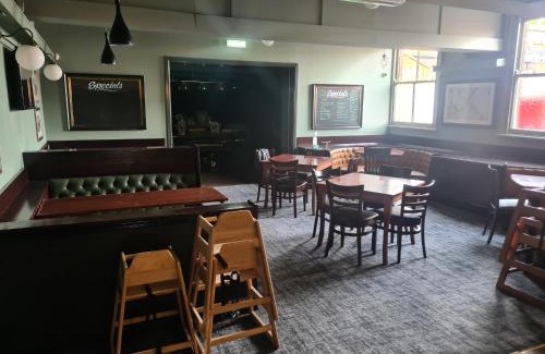 Hednesford Hotel | Hen House