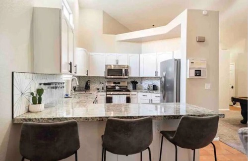Paradise Hills House | Henderson Home, 5beds, Pool, backyard, pet friendly