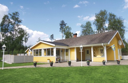 Karlstorp House | Here we have a well-kept house with good facilities for you in the program.