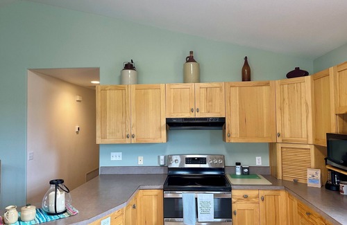 Broadwater County Other | "Hereford House" - Charming 4-bedroom farmhouse in quaint Townsend, MT