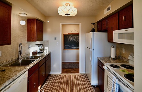 Manhattan Apartment | Heritage Suites 40
