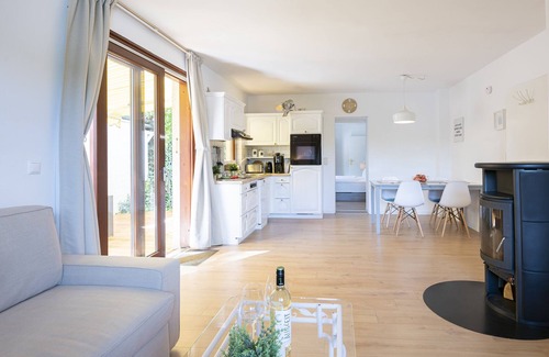Oeverdiek Apartment | Herzlich Willkommen in der "freundschaft"