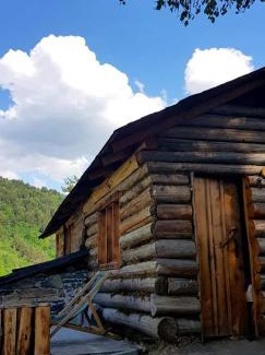 Bagvdanari House | Heshkili huts and cabins Svaneti