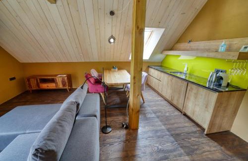 Cerknica Apartment | Hiša Zdravega Oddiha
