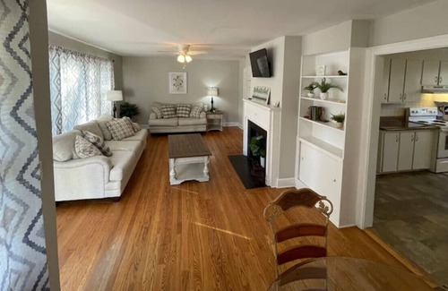 Gadsden House | *Hidden Gem Close 2 Everything *
