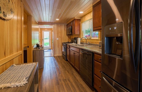 Otis Cottage | Hidden Hemlock - Lakefront, Kayaks, Canoes, Paddle Board, Dogs Welcome