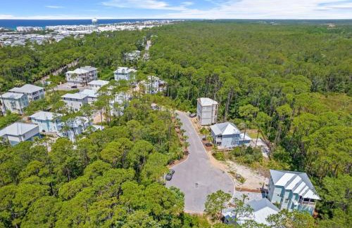 Treetop House | Hidden Tides