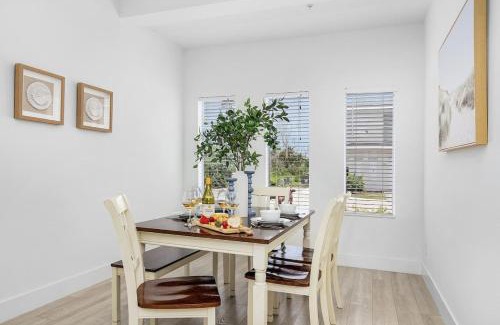 Iona House | Hideaway at Hidden Palms Cove