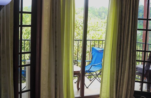 Harispattuwa Cabin | Hideaway Homestay Kandy