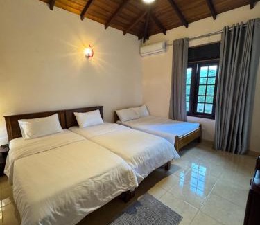 Harispattuwa House | Hideaway Homestay kandy