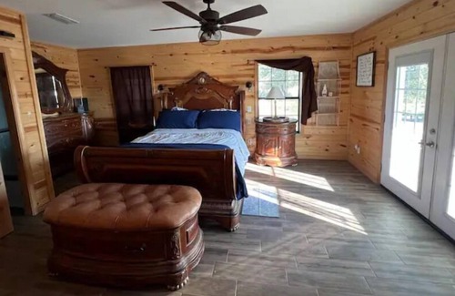 Breckenridge House | Hideaway Ranch: Lower Level