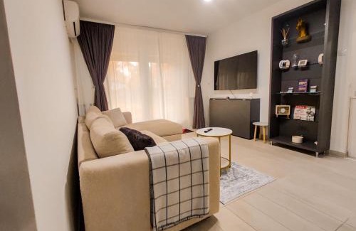Iasi Apartment | Hideout Cozy 2 rooms near Palas Mall & city center, warmy, invoice available, parking space, Ultracomfy