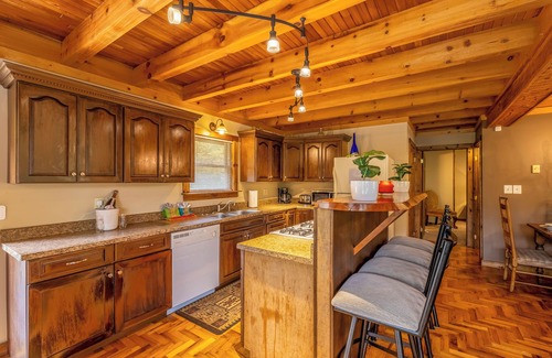 Mountain Base House | Hideout near Snowshoe, WV