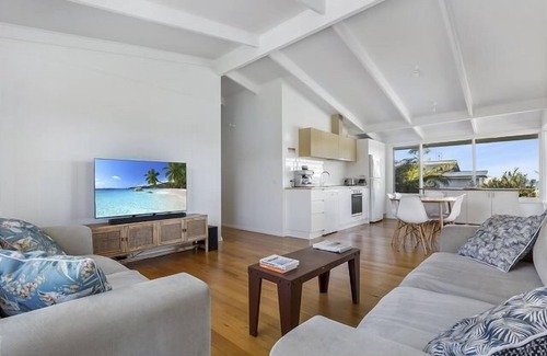 Lake Tyers Beach Apartment | High C's - Lake Tyers Beach