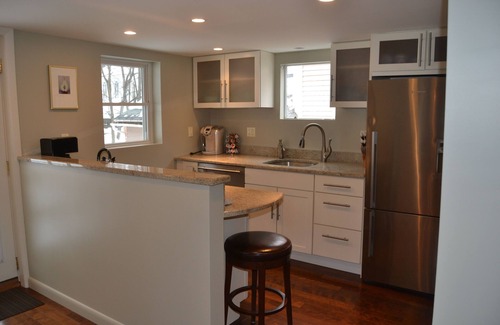 Hallowell Apartment | High End Apartment in Downtown Hallowell