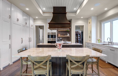 Austin House | High-end Home on 33 Acres to Roam, Short Drive to Downtown.