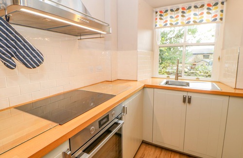 Hawes Cottage | HIGH HOUSE, pet friendly, character holiday cottage in Hawes