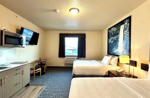 Peace River Hotel | High Point Inn & Suites Peace River