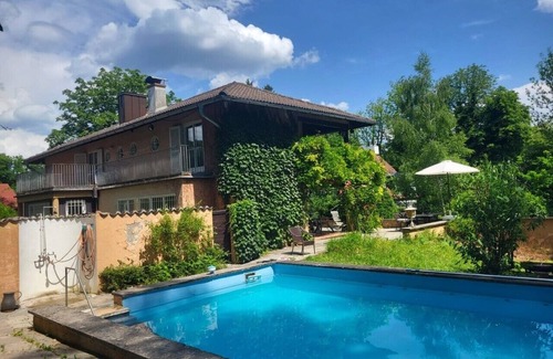 Starnberg House | High-quality villa on Lake Starnberg with pool
